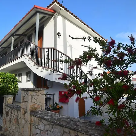 Apartman Periyali Laganász