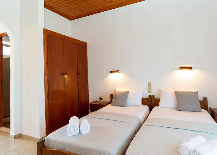 Periyali * לגאנאס